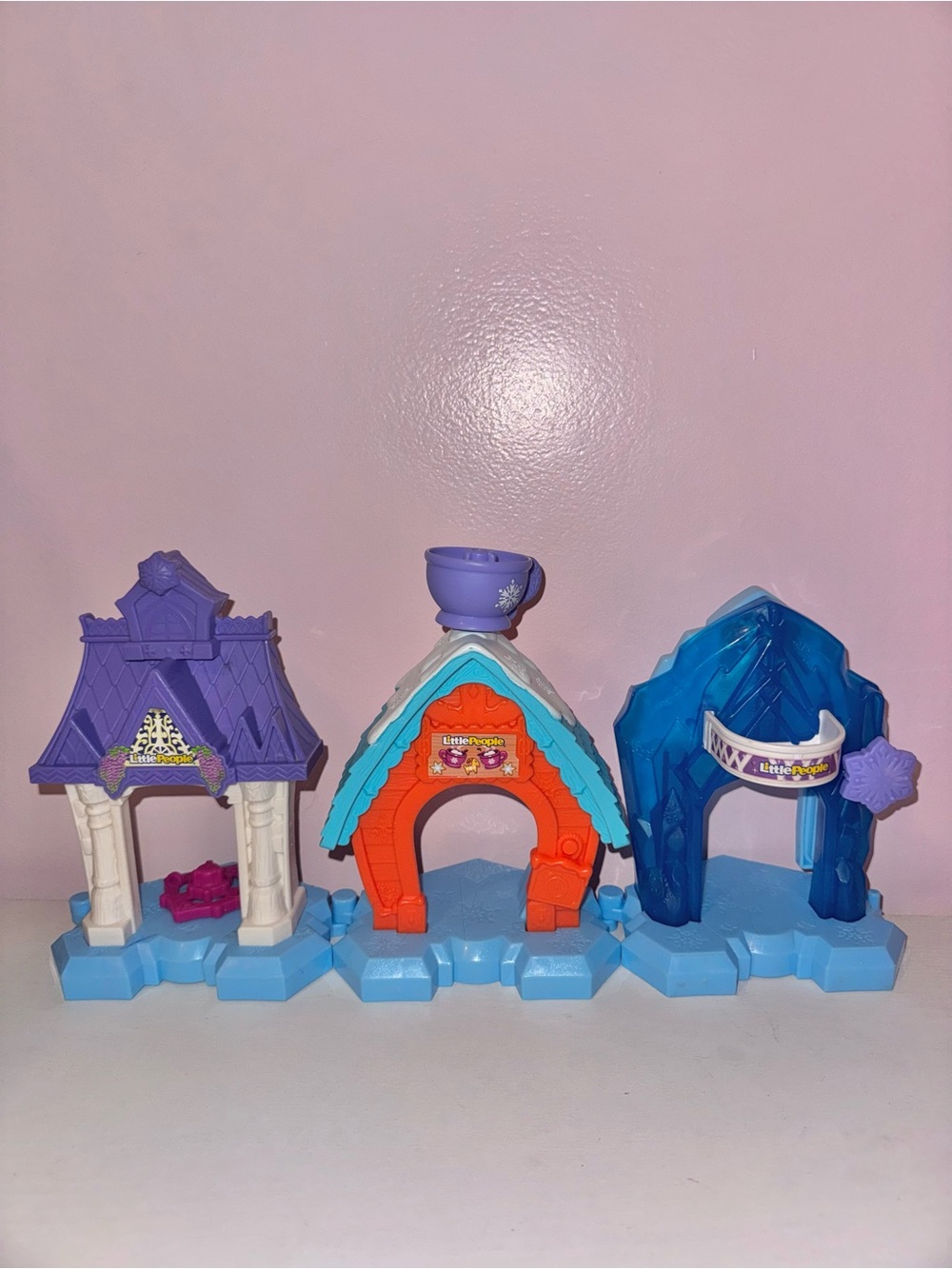 Frozen little people and Cinderella to go set fisher price